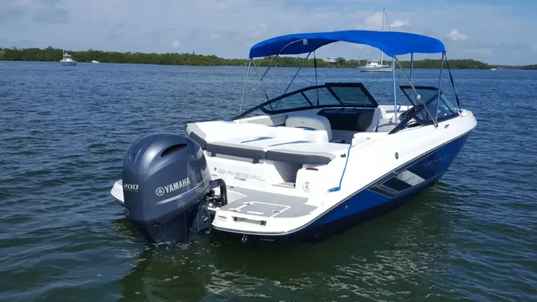 Regal 22 OBX 200hp Rental Boat - Amy's Boat Rental Cape Coral Florida